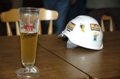 Bier und Bauarbeiterhelm = Räubergedeck