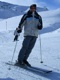 Brocky beim Skifahren